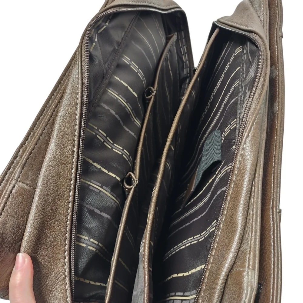 Kenneth Cole Taupu Leather Big Briefcase Tote 3 Compartments Many Pockets